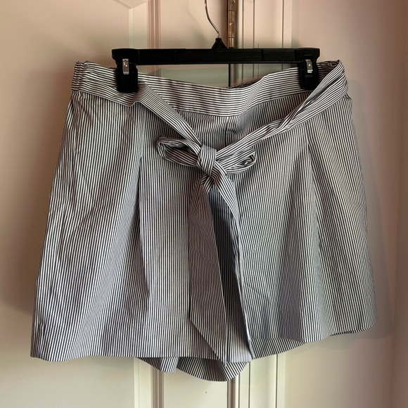 J. Crew Pants - J. Crew NWOT Pleated Tie Shorts